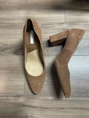H&M Tan Suede like Pointed-Toe Block Heel size 39/8